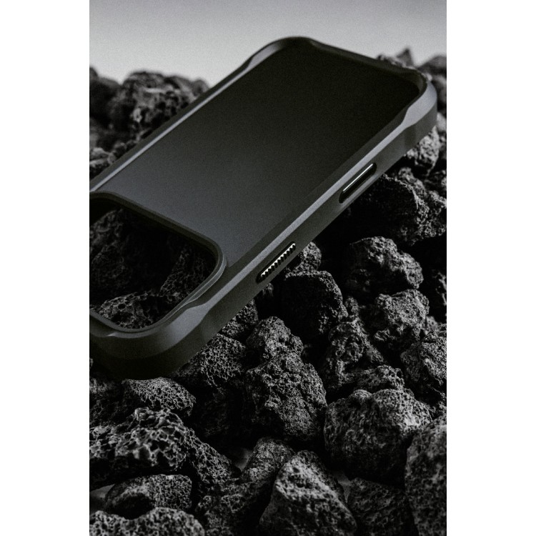 NOMAD θήκη Rugged ΔΕΡΜΑΤΙΝΗ Horween MagSafe με Πολυκαρβονικό πλαίσιο για Apple iPhone 17 Pro 6.3 2025 - ΜΑΥΡΟ - NM011802858