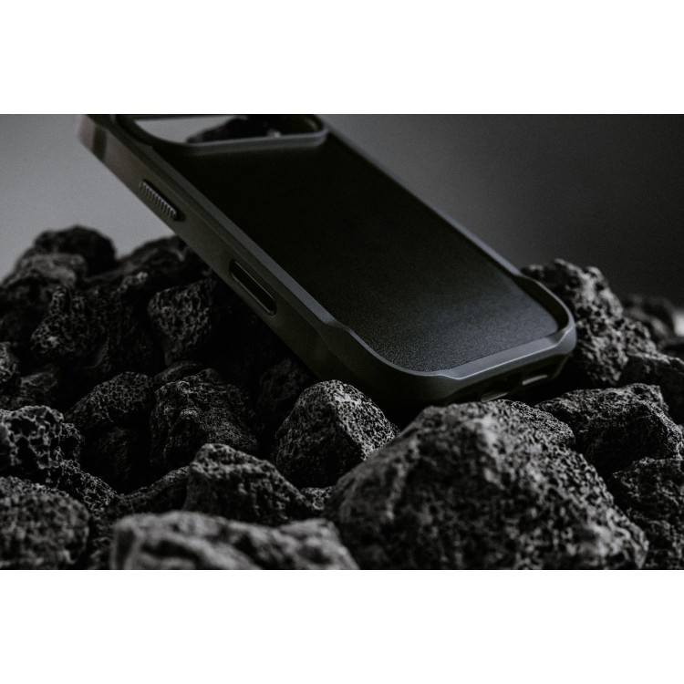 NOMAD θήκη Rugged ΔΕΡΜΑΤΙΝΗ Horween MagSafe με Πολυκαρβονικό πλαίσιο για Apple iPhone 17 Pro 6.3 2025 - ΜΑΥΡΟ - NM011802858