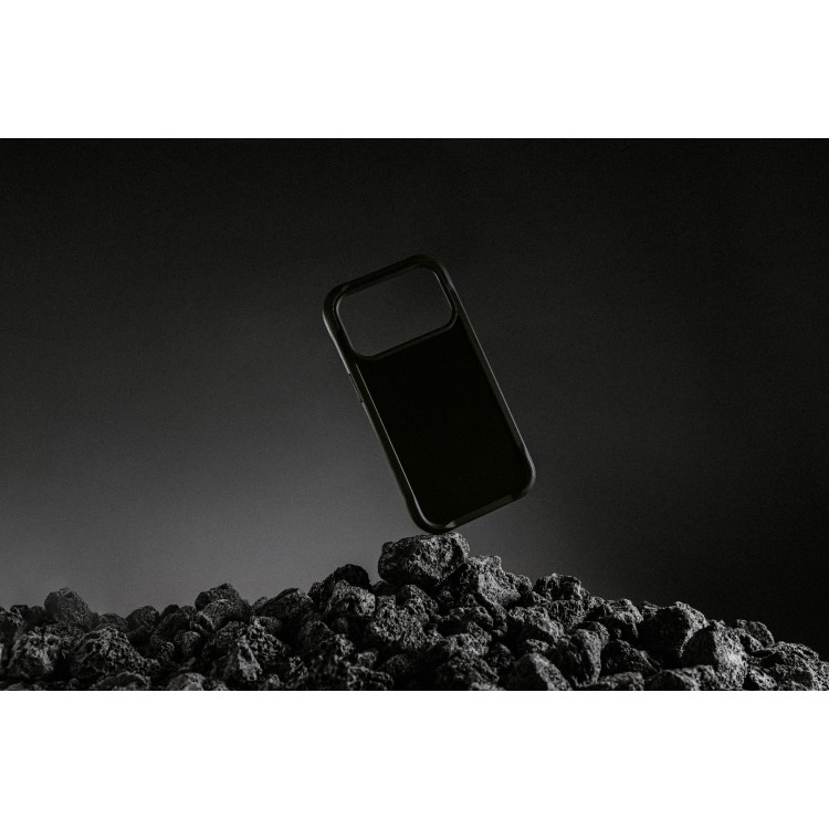 NOMAD θήκη Rugged ΔΕΡΜΑΤΙΝΗ Horween MagSafe με Πολυκαρβονικό πλαίσιο για Apple iPhone 17 Pro MAX 6.9 2025 - ΜΑΥΡΟ - NM011789858