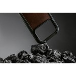 NOMAD θήκη Rugged ΔΕΡΜΑΤΙΝΗ Horween MagSafe με Πολυκαρβονικό πλαίσιο για Apple iPhone 17 Pro 6.3 2025 - Rustic ΚΑΦΕ - NM011819858
