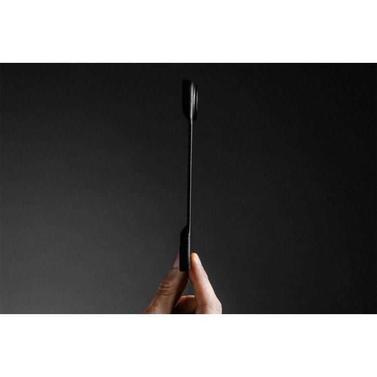 NOMAD θήκη δερμάτινη Traditional Horween MagSafe για Apple iPhone 17 AIR 6.6 5G 2025 - rustic ΜΑΥΡΟ - NM011871858