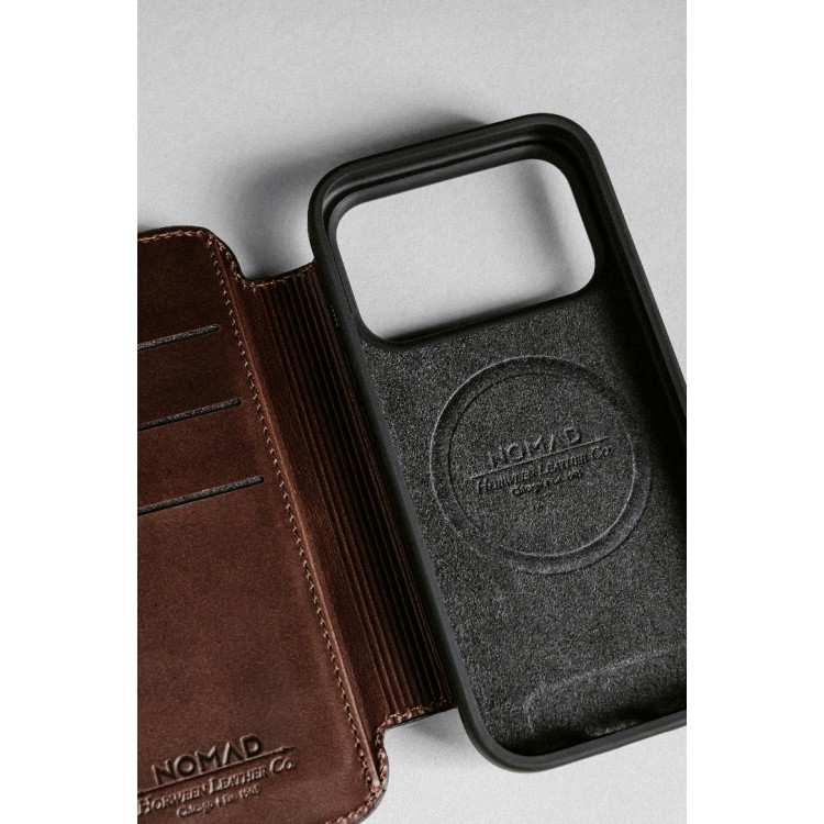 NOMAD θήκη Πορτοφόλι δερμάτινη Horween Modern Folio Rugged rustic MagSafe για Apple iPhone 17 PRO MAX 6.9 2025 - ΚΑΦΕ - NM014100858