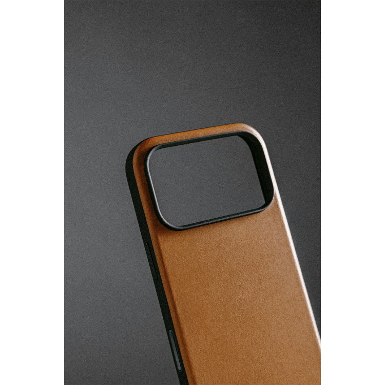 NOMAD θήκη δερμάτινη Modern MagSafe για Apple iPhone 17 Pro 6.3 2025 - English Tan ΚΑΦΕ - NM014315858
