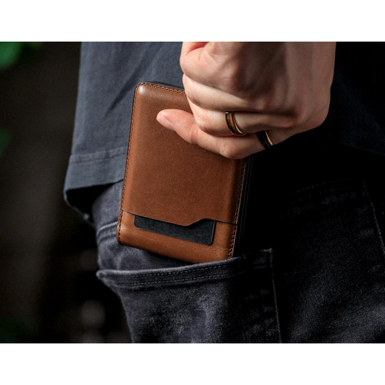 NOMAD Horween Δερμάτινο Bifold Πορτοφόλι - ΚΑΦΕ - NM500R0UA0