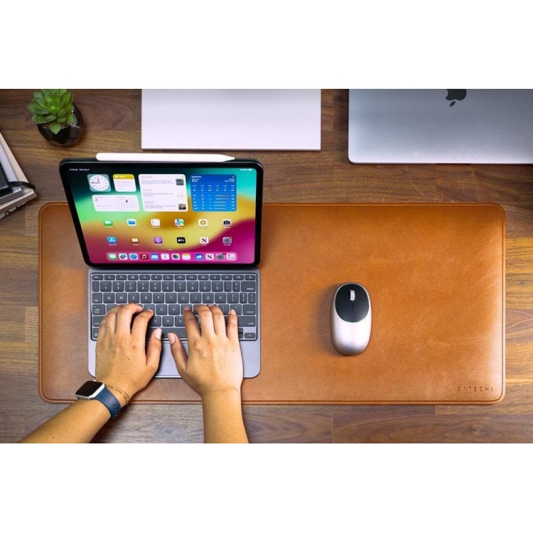 Satechi Large Premium Vegan-Δερμάτινο DeskMate Mouse Pad Desk PAD, MOUSE PAD - ΜΑΥΡΟ - SA-ST-LPDMK