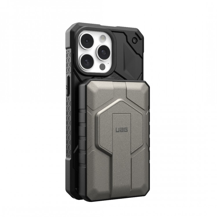 UAG Rugged PowerBank MagSafe με Ενσωματωμένη βάση 10.000 mAh, καλώδιο φόρτισης 1.2m USB-C σε USB-C - ΜΑΥΡΟ/Τitanium - 9B4411114036