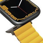 UNIQ Revix Reversible Μαγνητικό BAND Λουράκι για Apple Watch series 4/5/6/7/SE/8/9/10/Ultra 1/2 - 44/45/46/49mm - ΚΙΤΡΙΝΟ/ΧΑΚΙ - UNIQ740