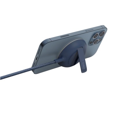 Belkin BOOST↑CHARGE™ PRO Portable Wireless Charger Pad with MagSafe 15W For iPhone 13 & iPhone 12 seΜπλε